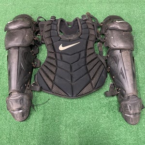 Nike Diamond Elite Catcher's Set | Adult 15"