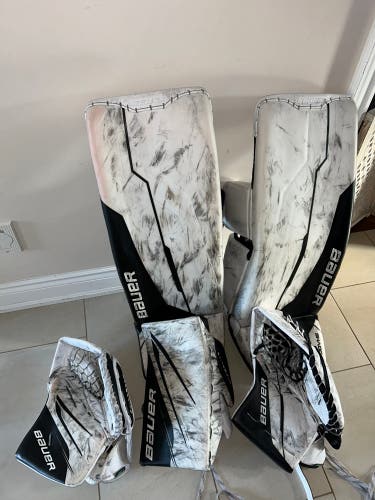 34" 2025 Bauer Supreme Shadow Goalie Leg Pads Pro Stock (Used)