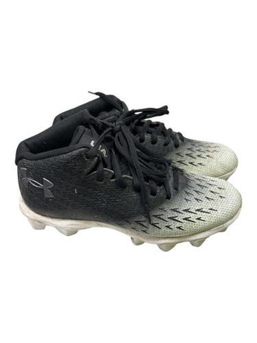Used Under Armour ART.3027320-001 Jr FB Cleats Black And White Junior 05 11862-S000091357