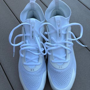 White Women's Size M 6.5 (W 7.5) Adult Under Armour Mid Top Molded Cleats (New)