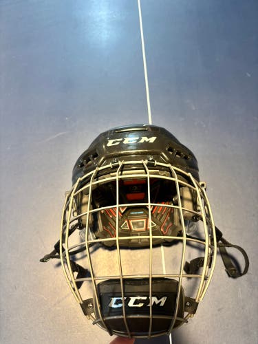 Large CCM FL500 Helmet (Used)