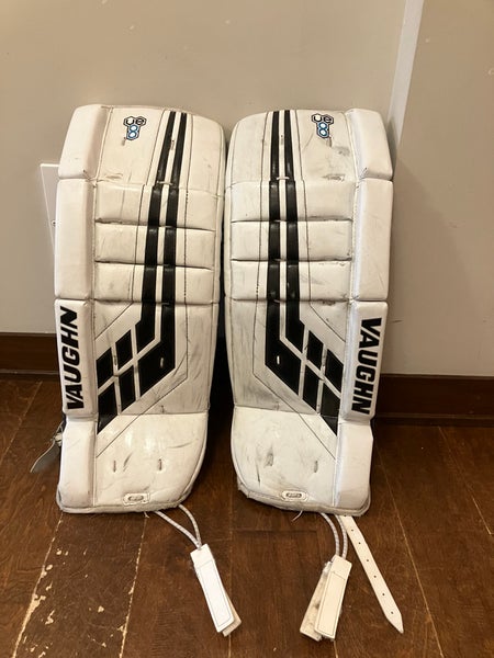 24" + 2” Vaughn Velocity VE8 Goalie Leg Pads