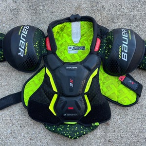 Small Junior Bauer Vapor 3X Shoulder Pads (Used)