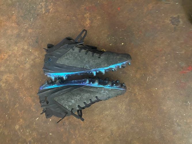 Men's Size M 8.5 (W 9.5) Under Armour Blur Smoke 2.0 Low Top Molded Cleats (Used)