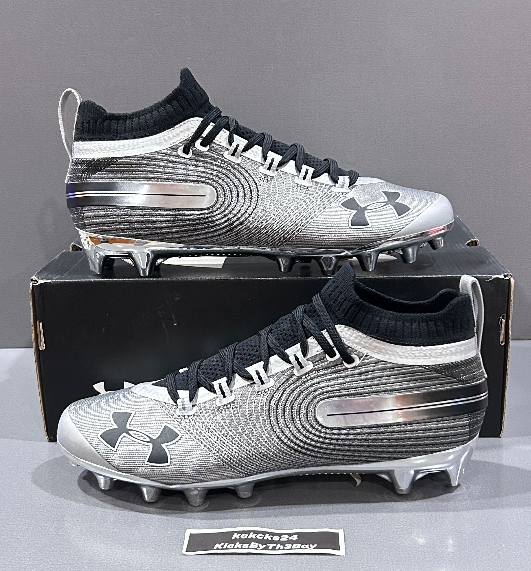 under armour cleats silver