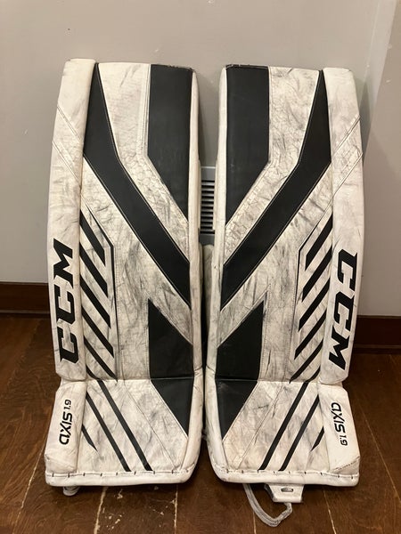 Sr 32+1” CCM AXIS 1.9 Leg Pads
