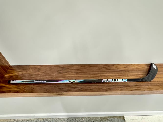 Junior Bauer Proto2 Right Handed Hockey Stick P28 (New)