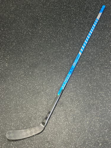 University of Maine Warrior Alpha LX Pro Right Handed P92 63 (New) Stick Item#CCA63