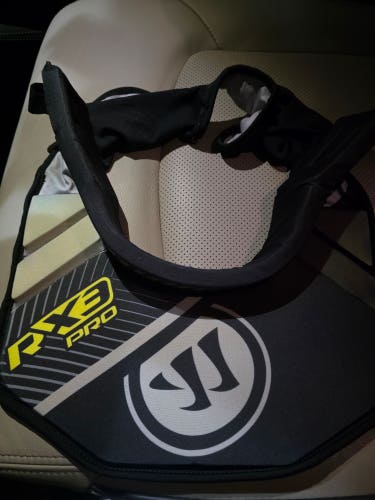 Warrior RX3 Pro neck guard