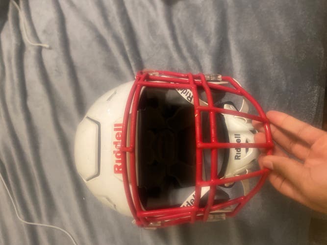 Medium Adult Riddell SpeedFlex Helmet (Used)