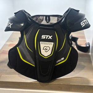 Medium STX Stallion 200+ Shoulder Pads