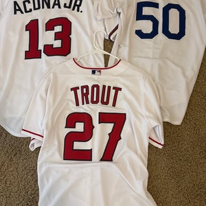 White Medium Men's Nike Jersey (Used)