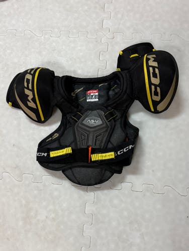 Large Youth CCM Tacks AS-V Pro Shoulder Pads (Used)