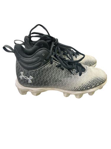 Used Under Armour 4213947940 BLK/WHT Jr FB Cleats Black And White Junior 03 11862-S000090564