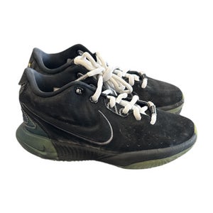 Nike (Used) Black Kid's Shoes