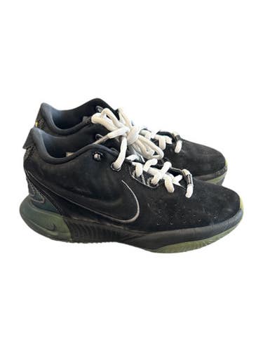 Nike (Used) Black Kid's Shoes