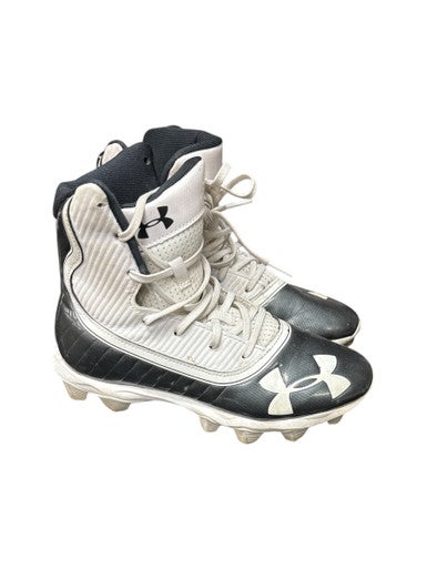 Used Under Armour Adult FB Cleats White And Black Senior 5 11862-S000090380