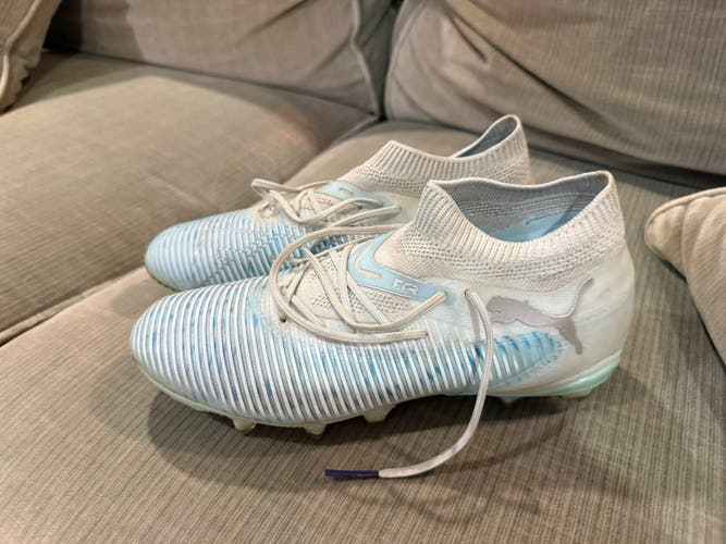 Women's Size W 8.0 soccer, lacrosse, field hockey, cleats