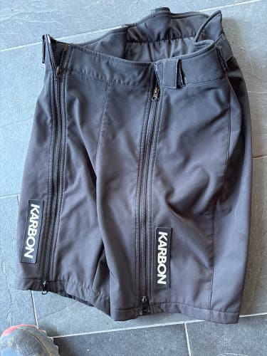 Black Medium Kids Unisex Karbon Shorts (Used)
