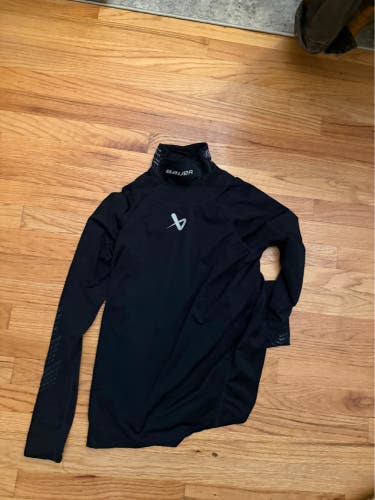 Bauer senior small neck guard shirt