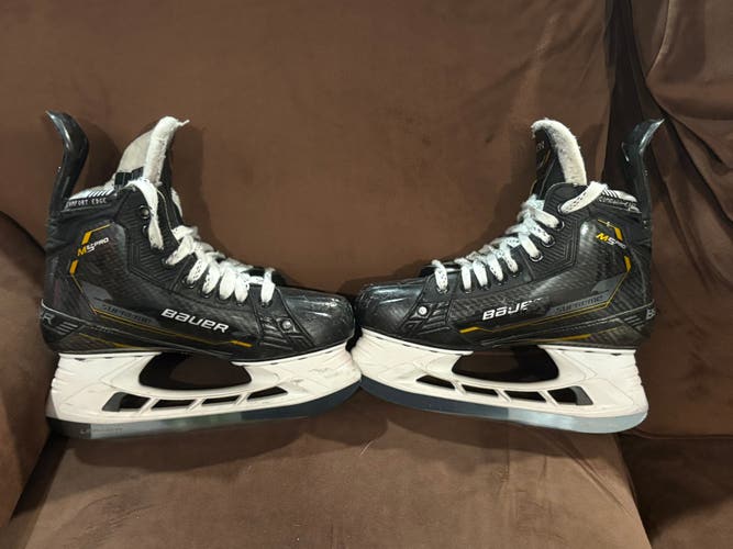 Bauer Hockey Skates Size 5 (Used)