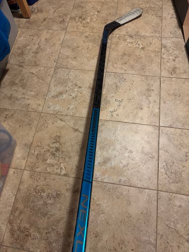 Intermediate Bauer Nexus 2N Pro Right Handed Hockey Stick P92 (Used)