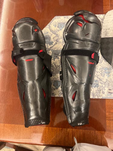 Senior Bauer Vapor 3X Pro 16" Shin Pads (Used)