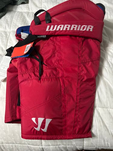 Junior Small Warrior Covert QRE20 pro Hockey Pants (New)