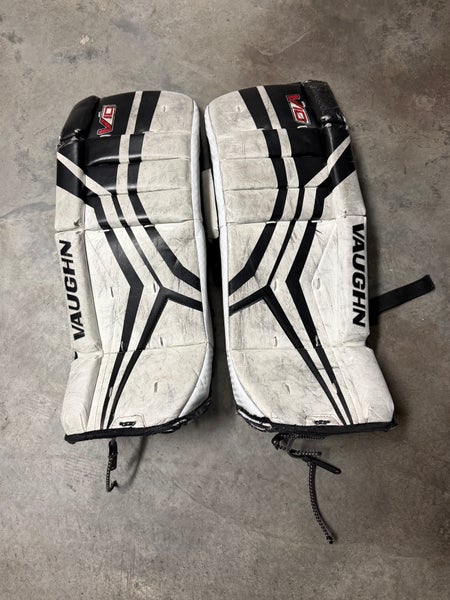 24" Vaughn Velocity V10 Goalie Leg Pads (Used)