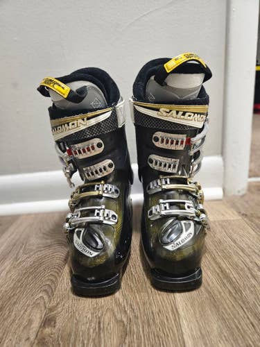 Unisex Used Salomon All Mountain Idol 8 Ski Boots