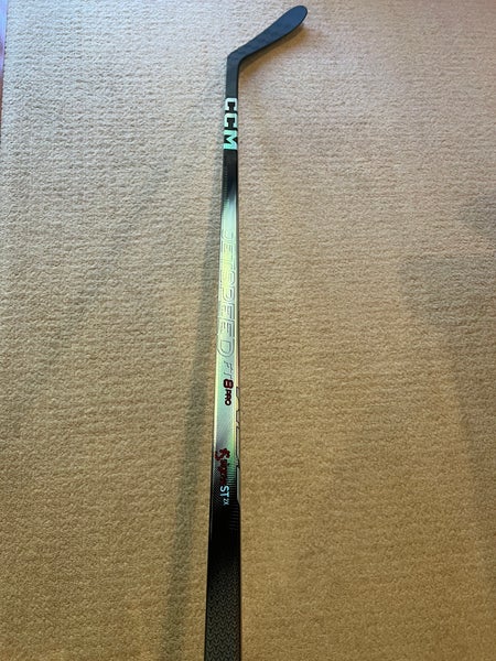 Senior CCM JetSpeed FT8 Pro Right Handed Hockey Stick P28 (New)
