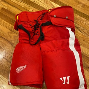 Detroit Red Wings - Men's Pro stock Senior Large Warrior Hockey Pants (Like New)