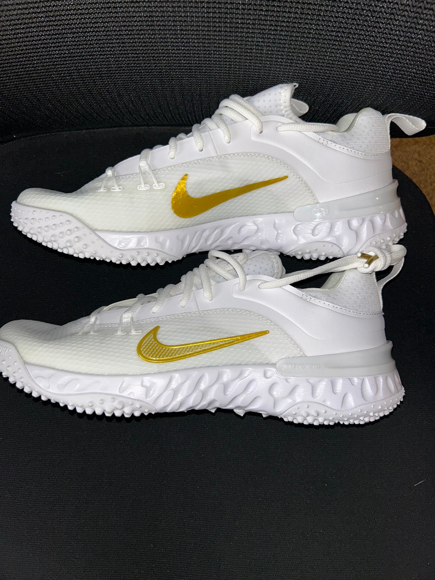 nike huarache free gold