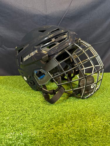 Medium Navy Blue Bauer Re-Akt 155 Helmet w/ Medium CCM FM580 “Oreo” Cage (New)