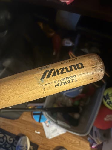 Mizuno Bamboo Elite Bat (-3) 30 oz 33" (Used)