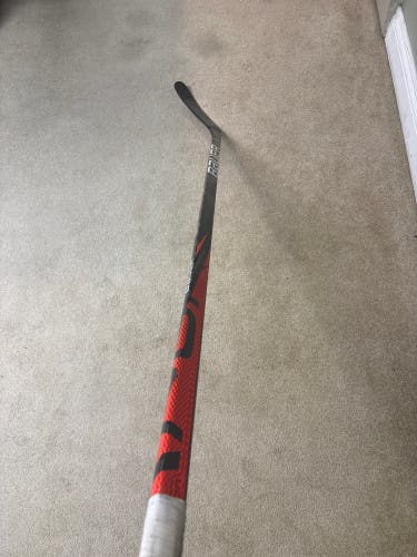 Senior Bauer Vapor FlyLite Left Hand Hockey Stick P90T Pro Stock (Used)