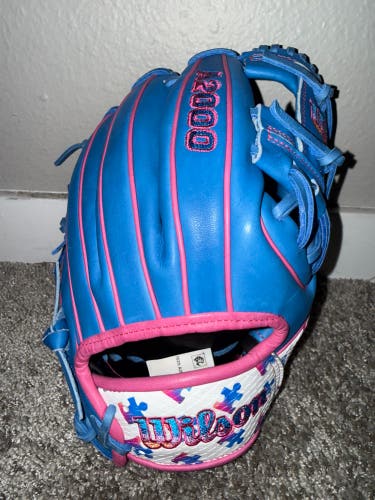 2024 Wilson A2000 1786 RH Infield Baseball Glove 11.5" (New)
