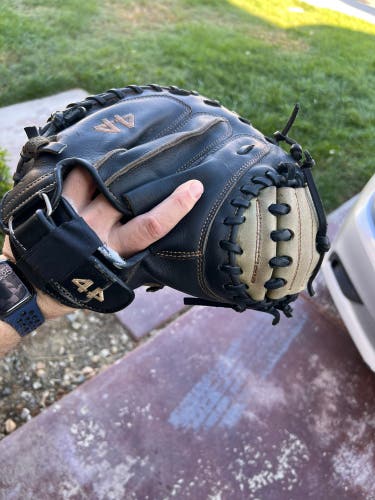 44 Pro C2 RH Catcher's Baseball Glove 34" (Used)