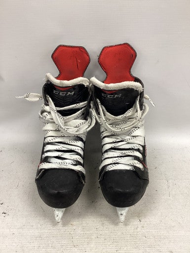 Used CCM RBZ 70 Intermediate Hockey Skate Intermediate 5.0 11851-S000039047