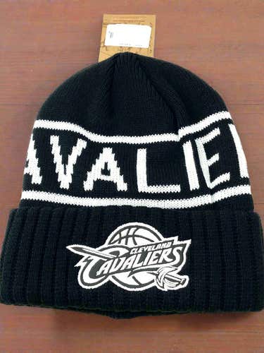 Cleveland Cavaliers NBA Black & White Reflective Knit Cuffed NOS Hat (New)