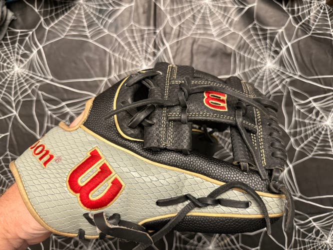 Wilson A2K RH Baseball Glove 11.5" (Used like new)