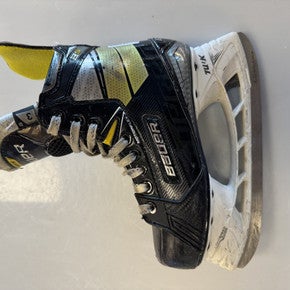 Used Bauer 3S Junior Hockey Skate Junior 03 11860-S000299580