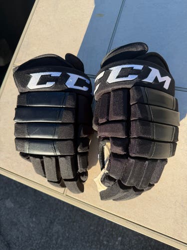 CCM 4-Roll Gloves 15" Pro Stock (Used)