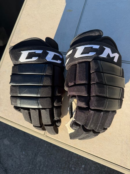 CCM 4-Roll Gloves 15" Pro Stock (Used)