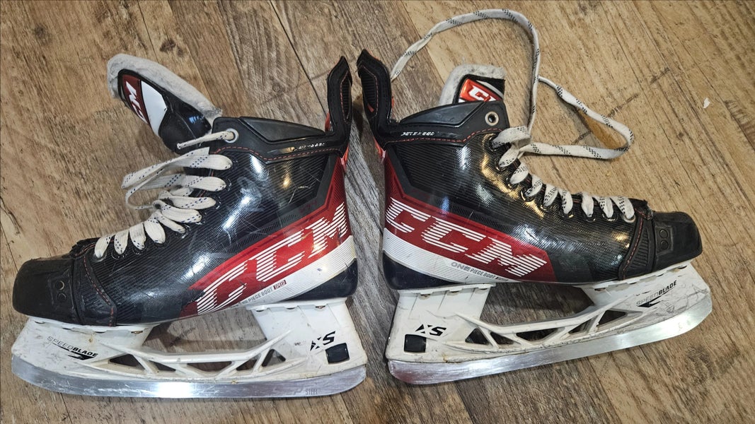 CCM JetSpeed FT4 Hockey Skates Regular Width 6.5