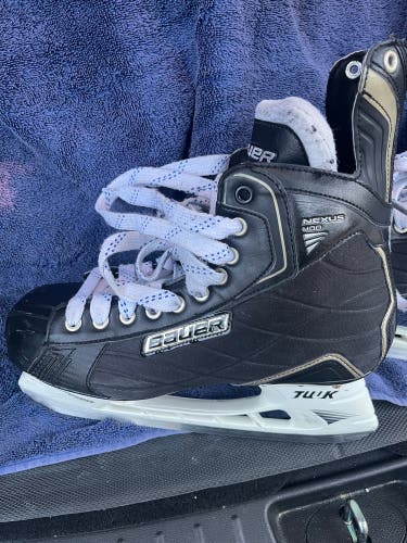 Bauer Nexus 400 Hockey Skates Regular Width 10 (Used)