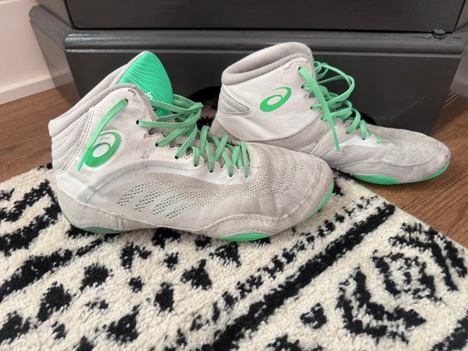 ASICS split elite shoes