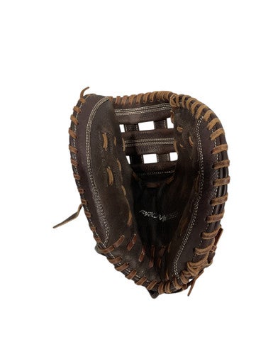 Used Easton PROWESS BB/SB Catchers RH Throw Brown 34" 11847-S000030354