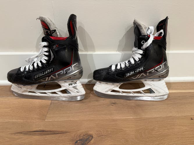 Bauer Vapor 3X Hockey Skates Regular Width 7.5 (Used)