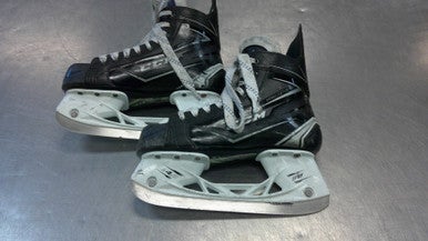 Used CCM 74K Junior Hockey Skate Junior 03 11339-S000195538